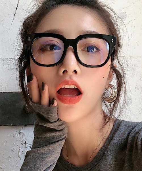 MANGROVE(マングローブ)の「フルリムウェリントンメガネ(メガネ・レディース・ブラック/クリア・FREE)」の7枚目の写真