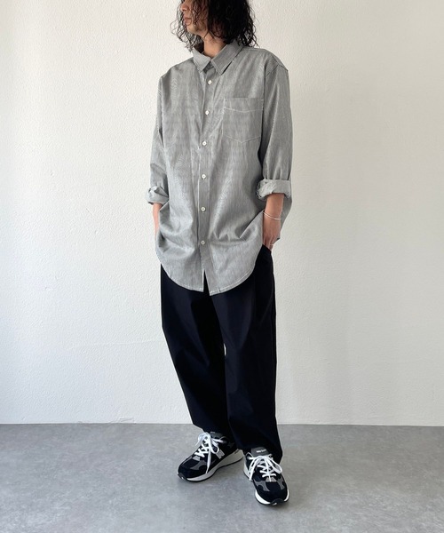 natto（ナット）の「【ユニセックスアイテム】drop shoulder shirt / ドロップショルダーシャツ（シャツ/ブラウス・メンズ・ホワイト/ストライプ・FREE）」の4枚目の写真