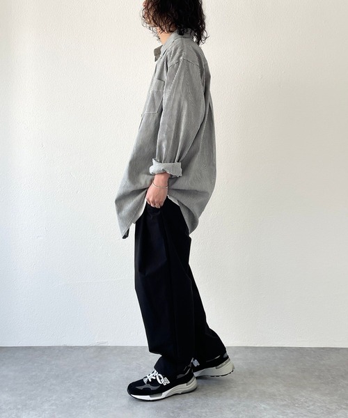 natto（ナット）の「【ユニセックスアイテム】drop shoulder shirt / ドロップショルダーシャツ（シャツ/ブラウス・メンズ・ホワイト/ストライプ・FREE）」の6枚目の写真