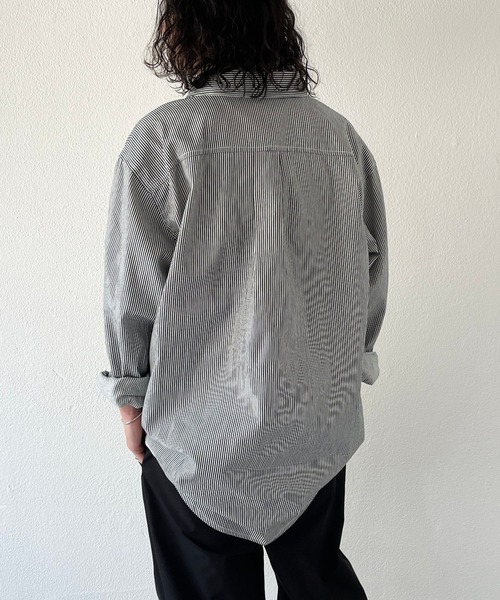 natto（ナット）の「【ユニセックスアイテム】drop shoulder shirt / ドロップショルダーシャツ（シャツ/ブラウス・メンズ・ホワイト/ストライプ・FREE）」の7枚目の写真
