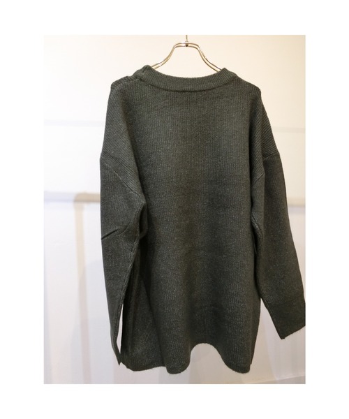 ulu（ウル）の「Sideslit oｖer knit（ニット/セーター・レディース・チャコール・FREE）」の6枚目の写真