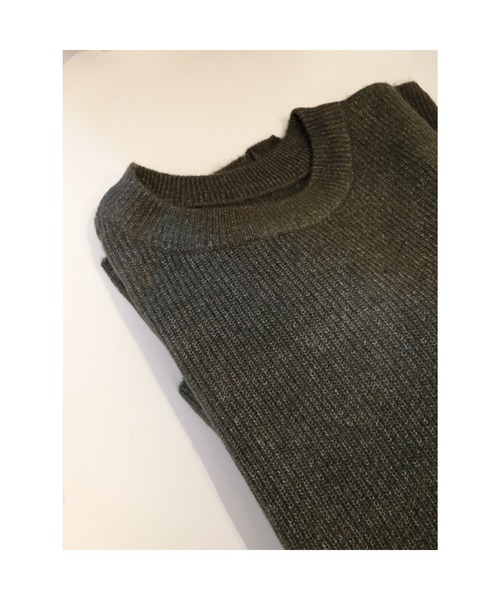 ulu（ウル）の「Sideslit oｖer knit（ニット/セーター・レディース・チャコール・FREE）」の7枚目の写真