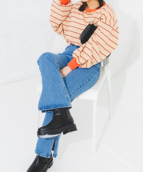 nemne store(ネンネストア)の「スリット入りフレアデニムパンツ(デニムパンツ・レディース・ライトブルー/ブラック/ブルー・SMALL/MEDIUM/LARGE)」の6枚目の写真