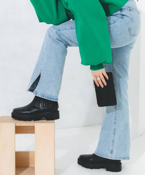 nemne store(ネンネストア)の「スリット入りフレアデニムパンツ(デニムパンツ・レディース・ライトブルー/ブラック/ブルー・SMALL/MEDIUM/LARGE)」の19枚目の写真