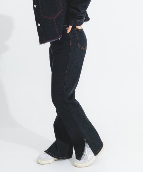 nemne store(ネンネストア)の「スリット入りフレアデニムパンツ(デニムパンツ・レディース・ライトブルー/ブラック/ブルー・SMALL/MEDIUM/LARGE)」の14枚目の写真