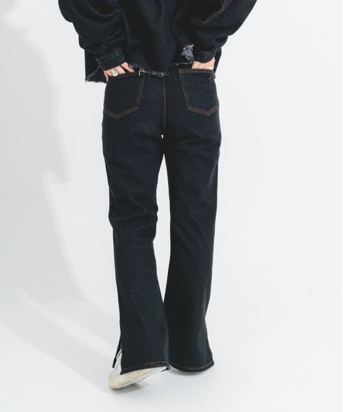 nemne store(ネンネストア)の「スリット入りフレアデニムパンツ(デニムパンツ・レディース・ライトブルー/ブラック/ブルー・SMALL/MEDIUM/LARGE)」の15枚目の写真