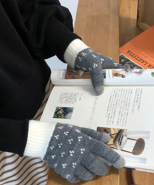 me+em select（ミームセレクト）の「ニットグローブ（手袋・レディース・ブラック/ネイビー/グレー・FREE）」の16枚目の写真