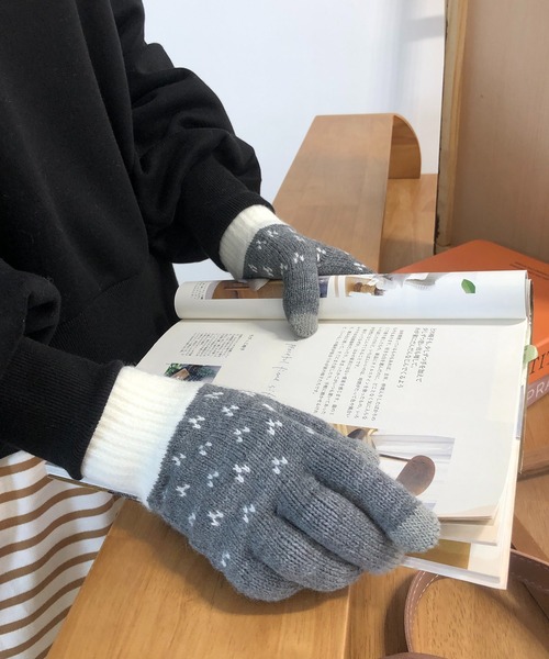 me+em select（ミームセレクト）の「ニットグローブ（手袋・レディース・ブラック/ネイビー/グレー・FREE）」の7枚目の写真