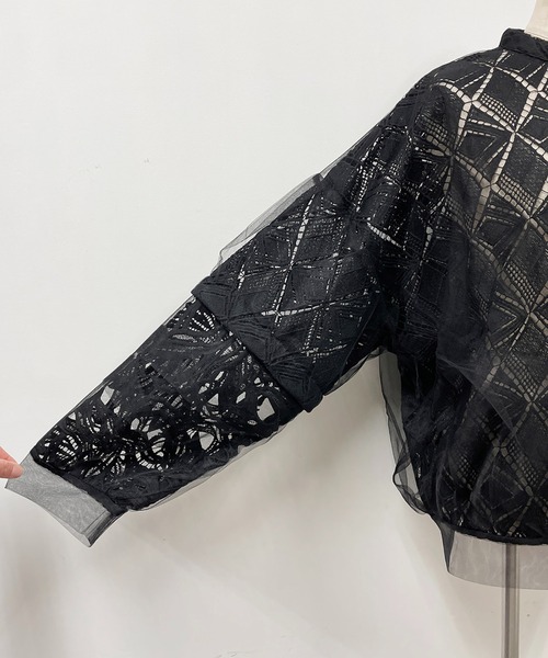 AULA AILA(アウラアイラ)の「レースコンビネーションブルゾン(LACE COMBINATION BLOUSON)(ブルゾン・レディース・ブラック/グレー/オフホワイト・M)」の14枚目の写真