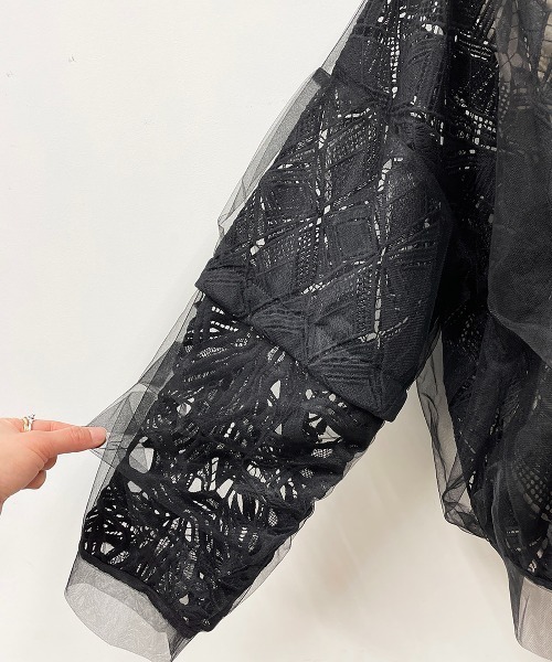 AULA AILA(アウラアイラ)の「レースコンビネーションブルゾン(LACE COMBINATION BLOUSON)(ブルゾン・レディース・ブラック/グレー/オフホワイト・M)」の15枚目の写真
