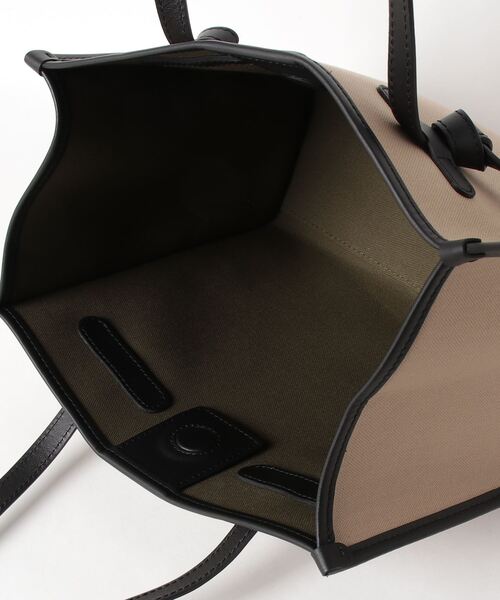 GIANNI CHIARINI(ジャンニ キアリーニ)の「【GIANNI CHIARINI】GIANNI CHIARINI / MARCELLA ORIGINAL S(トートバッグ・レディース・カーキ/ベージュ/ブラウン/ブラック/キャメル/アイボリー/ブラック系その他2/アイボリー系2/ベージュ系2・FREE)」の12枚目の写真