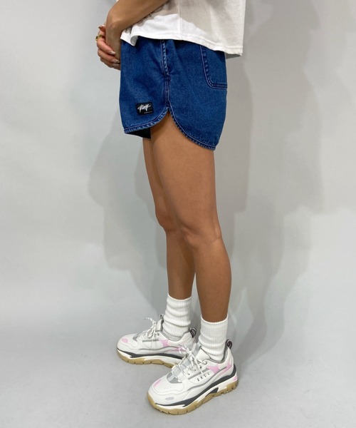 ROXY（ロキシー）の「ROXY/ロキシー  ルーズシルエット  デニムショートパンツ   RPT221074（デニムパンツ・レディース・ネイビー/インディゴブルー・S/M）」の5枚目の写真