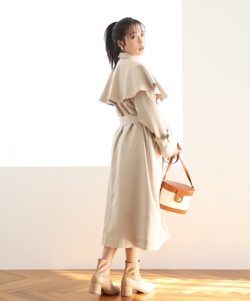 one after another NICE CLAUP（ワンアフターアナザーナイスクラップ）の「2WAYケープ付きステンカラートレンチコート（トレンチコート・レディース・ベージュ系その他/ブルー系その他/ネイビー系・FREE）」の6枚目の写真