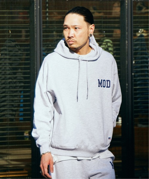 Russell Athletic(ラッセルアスレティック)の「【RUSSELL ATHLETIC】別注 AE.CLUB パーカー(パーカー・メンズ・ホワイト系その他/グレー系その他/イエロー・LARGE/MEDIUM)」の3枚目の写真