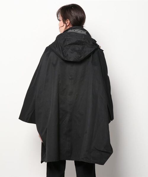 MAISON SCOTCH（メゾンスコッチ）の「ウォータープルーフ ポンチョ【165259】（ポンチョ・レディース・ブラック・FREE）」の3枚目の写真