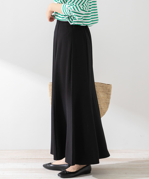 URBAN RESEARCH Sonny Label（アーバンリサーチサニーレーベル）の「『WEB限定』カットマーメイドスカート（スカート・レディース・ブラック/ベージュ系その他・FREE）」の15枚目の写真