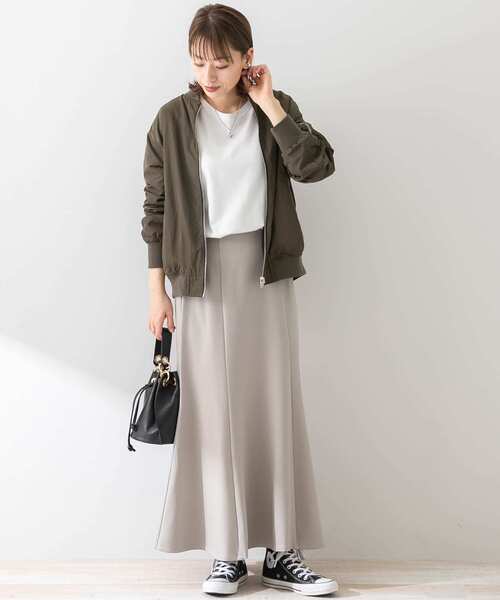 URBAN RESEARCH Sonny Label（アーバンリサーチサニーレーベル）の「『WEB限定』カットマーメイドスカート（スカート・レディース・ブラック/ベージュ系その他・FREE）」の16枚目の写真