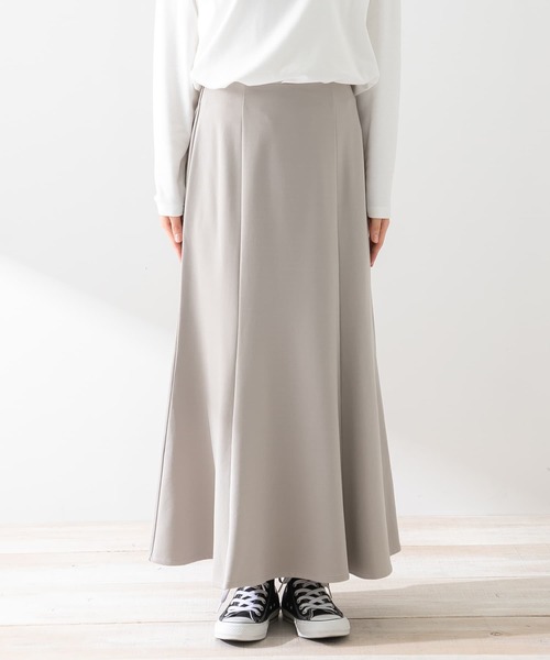 URBAN RESEARCH Sonny Label（アーバンリサーチサニーレーベル）の「『WEB限定』カットマーメイドスカート（スカート・レディース・ブラック/ベージュ系その他・FREE）」の9枚目の写真