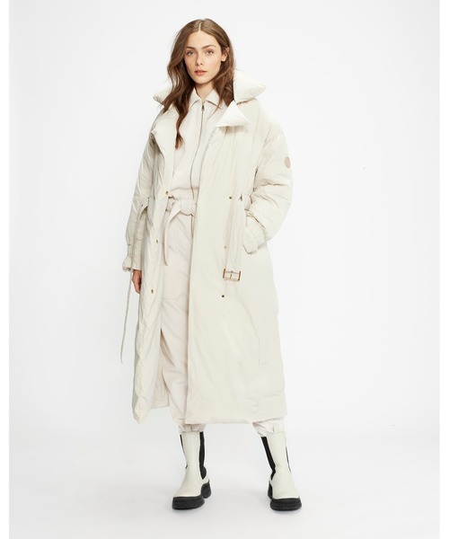 Ted Baker（テッドベーカー）の「ALICCEE ロング パファー コート（ダウンジャケット/コート・レディース・ブラック/ホワイト・1/2/0）」の2枚目の写真