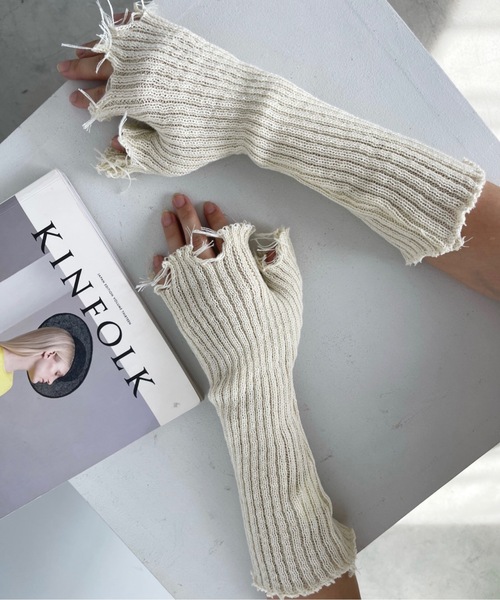 SANSeLF（サンセルフ）の「ダメージアームカバー【SANSeLF】sana22a002（アームカバー・レディース・ブラック/ホワイト・FREE）」の3枚目の写真