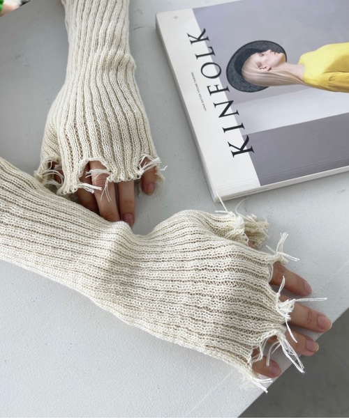 SANSeLF（サンセルフ）の「ダメージアームカバー【SANSeLF】sana22a002（アームカバー・レディース・ブラック/ホワイト・FREE）」の5枚目の写真