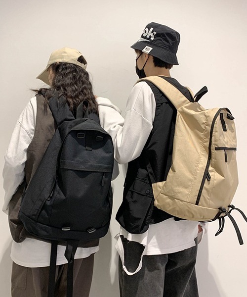 c.u.l(シーユーエル)の「【c.u.l】ユニセックス チェストベルト付きナイロン バックパック リュック cula362(バックパック/リュック・レディース・ブラック/ベージュ/レッド・FREE)」の6枚目の写真