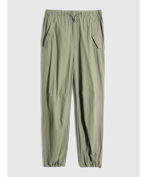 GAP（ギャップ）の「FREE&FLOW ナイロン ハイライズ プルオン ジョガーパンツ（その他パンツ・レディース・ブラック/グリーン/ラベンダー・S/M/L/XS/XXS）」の14枚目の写真