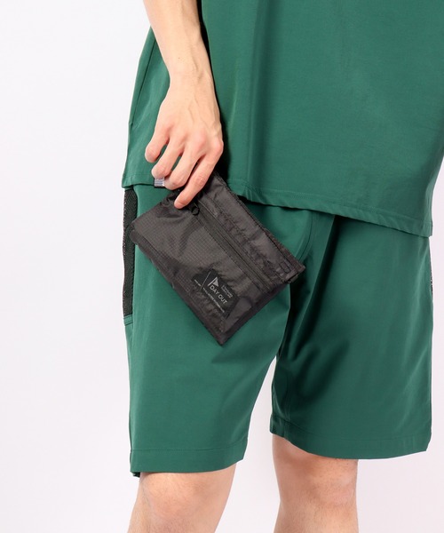 DAY OUT(デイアウト)の「DAY OUT EcOCHE-ν-Eco bag in Sacoche / エコッシュ-ν-エコバッグインサコッシュ(ショルダーバッグ・メンズ・ブラック/カーキ/グレー・FREE)」の13枚目の写真