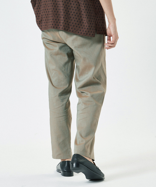 EDIFICE(エディフィス)の「シャンブレーイージーパンツ(その他パンツ・メンズ・オリーブ/コバルトブルー/ネイビー・MEDIUM/SMALL/LARGE)」の8枚目の写真