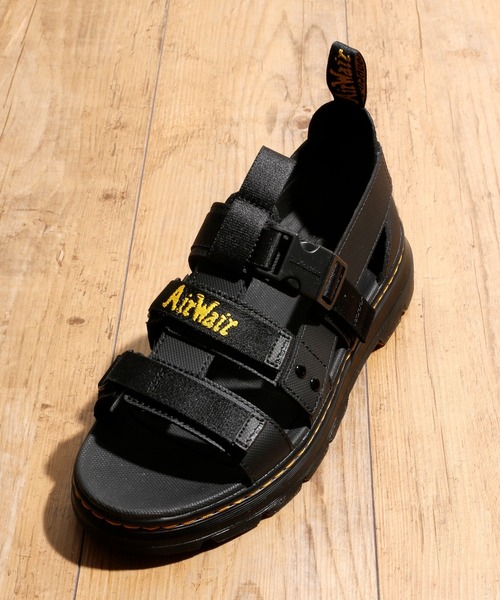And A(アンドエー)の「Dr.Martens ドクターマーチン / Pearson ペアソン フィッシャーマン ストラップサンダル グルカサンダル(サンダル・メンズ・ブラック・26cm/27cm)」の2枚目の写真