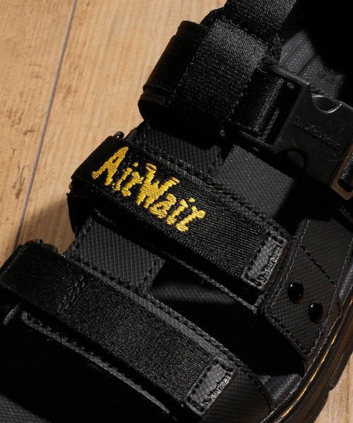 And A(アンドエー)の「Dr.Martens ドクターマーチン / Pearson ペアソン フィッシャーマン ストラップサンダル グルカサンダル(サンダル・メンズ・ブラック・26cm/27cm)」の4枚目の写真