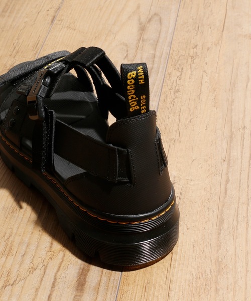 And A(アンドエー)の「Dr.Martens ドクターマーチン / Pearson ペアソン フィッシャーマン ストラップサンダル グルカサンダル(サンダル・メンズ・ブラック・26cm/27cm)」の11枚目の写真