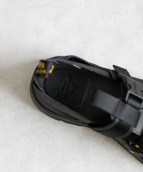 And A(アンドエー)の「Dr.Martens ドクターマーチン / Pearson ペアソン フィッシャーマン ストラップサンダル グルカサンダル(サンダル・メンズ・ブラック・26cm/27cm)」の18枚目の写真