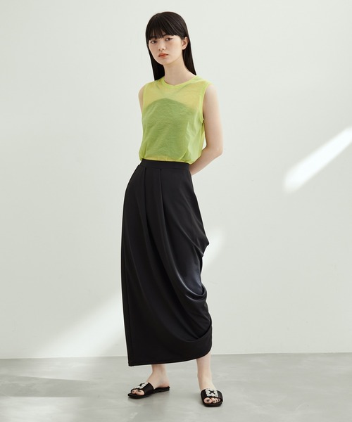 ADAM ET ROPE'（アダムエロペ）の「ストレッチタフタノースリーブTEE（タンクトップ・レディース・ホワイト/ブラック/イエロー・FREE）」の4枚目の写真