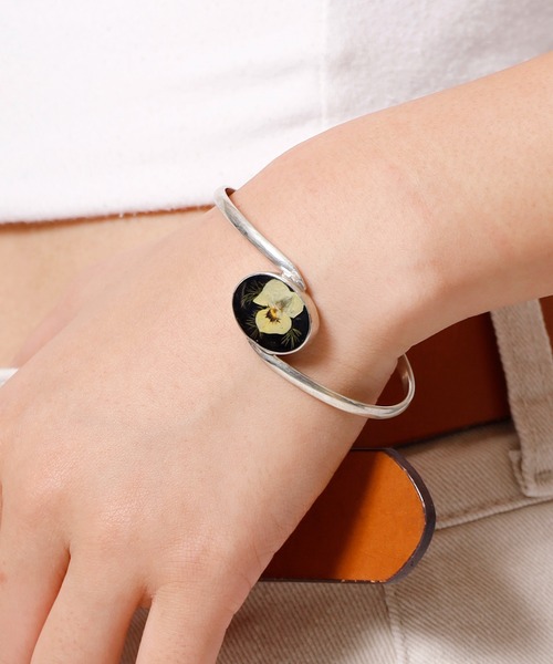 GUSTAVO（グスタボ）の「GUSTAVO/グスタボ Z Bracelet  ブレスレット バングル（ブレスレット・メンズ・その他/その他1/ホワイト系その他/ブラック系その他/ブルー系その他/オレンジ系その他/ホワイト系その他2/ブラック系その他2/ブルー系その他2/オレンジ系その他2・FREE）」の4枚目の写真