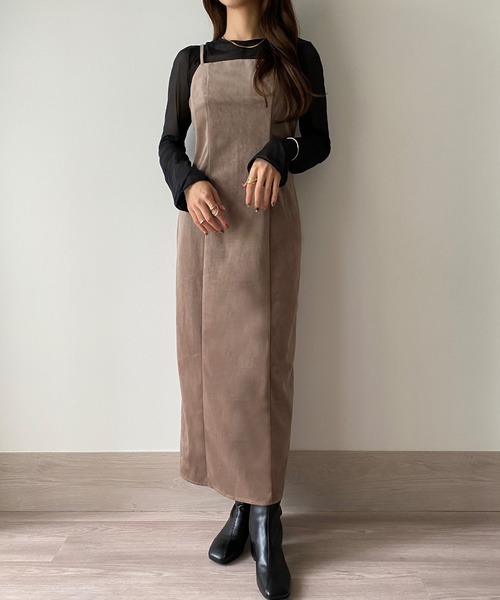 callautia（カラウティア）の「ベロア調Iラインキャミワンピース（ワンピース・レディース・グレイッシュベージュ/ブラック/ライトベージュ/キャメル/ピンク系その他/ダークグレー/ダークブラウン・SMALL/MEDIUM/LARGE/X-LARGE）」の8枚目の写真