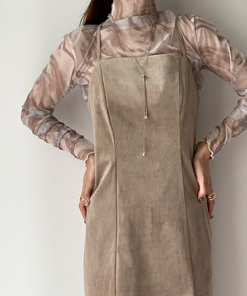 callautia（カラウティア）の「ベロア調Iラインキャミワンピース（ワンピース・レディース・グレイッシュベージュ/ブラック/ライトベージュ/キャメル/ピンク系その他/ダークグレー/ダークブラウン・SMALL/MEDIUM/LARGE/X-LARGE）」の16枚目の写真