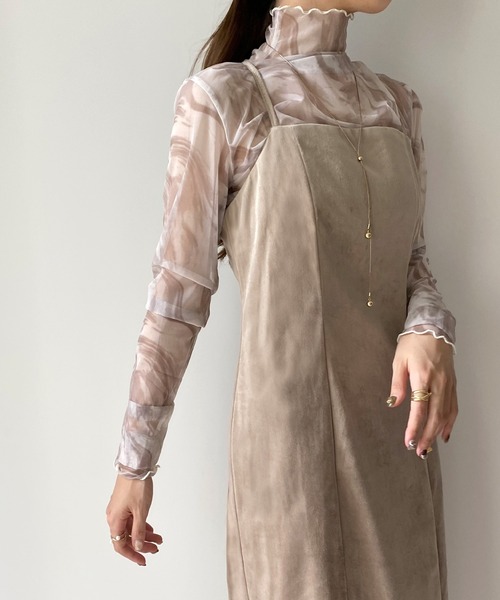 callautia（カラウティア）の「ベロア調Iラインキャミワンピース（ワンピース・レディース・グレイッシュベージュ/ブラック/ライトベージュ/キャメル/ピンク系その他/ダークグレー/ダークブラウン・SMALL/MEDIUM/LARGE/X-LARGE）」の17枚目の写真