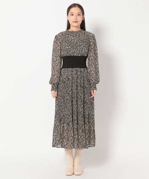 mysty woman(ミスティウーマン)の「ウエストリブドッキングワンピース 162535(ワンピース・レディース・ブラック/ベージュ/ブルー・FREE)」の7枚目の写真