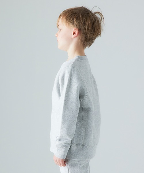 Smoothy(スムージー)の「SMOOTHY Logo Embroidery SW / スムージー ロゴ刺繍スウェット(スウェット・キッズ・ヘザーグレー/ブラック/ライトブラウン・120/110/130/140/150/160/100)」の4枚目の写真