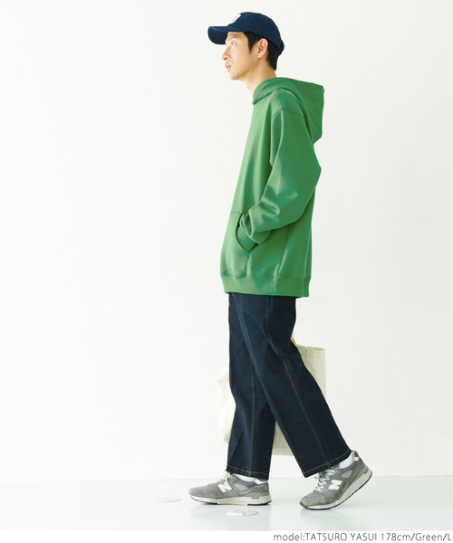 coca（coca）（コカ）の「ユニセックス ダンボールパーカー（パーカー・メンズ・ブラック/グレイッシュベージュ/グリーン/グレー・M/L）」の20枚目の写真