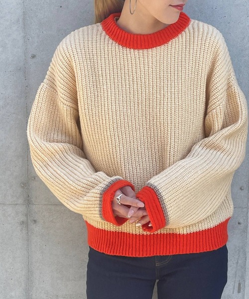 bohmal（ボマール）の「スリーブデザインバイカラーニット（ニット/セーター・レディース・オフホワイト/グレー/ネイビー/ベージュ・FREE）」の11枚目の写真
