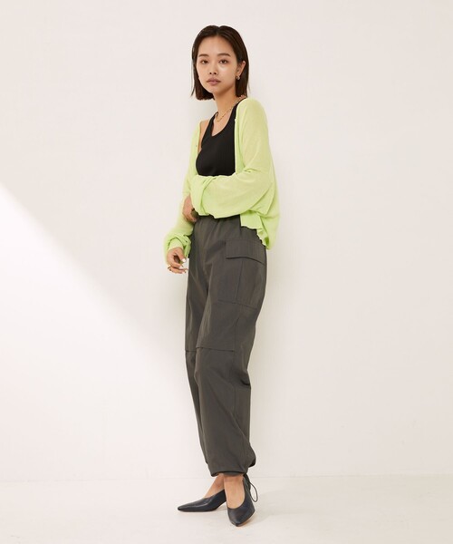 Aresense（アーセンス）の「Aresense/アーセンス KNEE SLIT PANTS/膝スリットパラシュートパンツ（その他パンツ・レディース・グレー/ピンク/セージグリーン・ﾌﾘ-）」の19枚目の写真