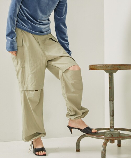 Aresense（アーセンス）の「Aresense/アーセンス KNEE SLIT PANTS/膝スリットパラシュートパンツ（その他パンツ・レディース・グレー/ピンク/セージグリーン・ﾌﾘ-）」の15枚目の写真