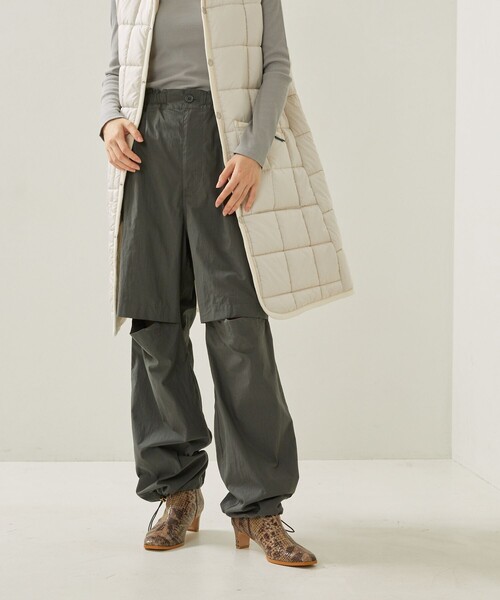 Aresense（アーセンス）の「Aresense/アーセンス KNEE SLIT PANTS/膝スリットパラシュートパンツ（その他パンツ・レディース・グレー/ピンク/セージグリーン・ﾌﾘ-）」の21枚目の写真