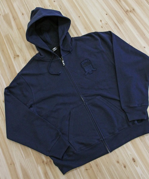 AVIREX(アヴィレックス)の「2026リニューアル SIGNATURE VARSITY LOGO ZIP UP PARKA(パーカー・メンズ・カーキ/ライトグレー/ブラック/オリーブ・XXL/XL/L/M)」の5枚目の写真
