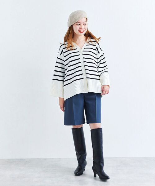 le.coeur blanc(ルクールブラン)の「ボーダーワイドシルエットVネックカーディガン(カーディガン/ボレロ・レディース・ブラック系その他/ブルー系その他2・38)」の5枚目の写真