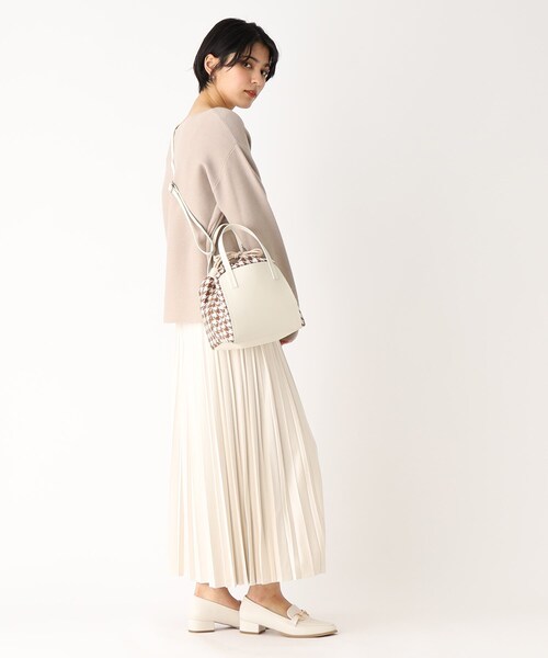 OPAQUE.CLIP（オペークドットクリップ）の「◆コンビ巾着ミドルトートバッグ【2WAY】（トートバッグ・レディース・ベージュ系1/ブラック系1/ブラック系・00）」の4枚目の写真