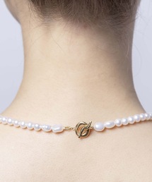 Enasoluna（エナソルーナ）の「enasoluna Pearl on pearl necklace 