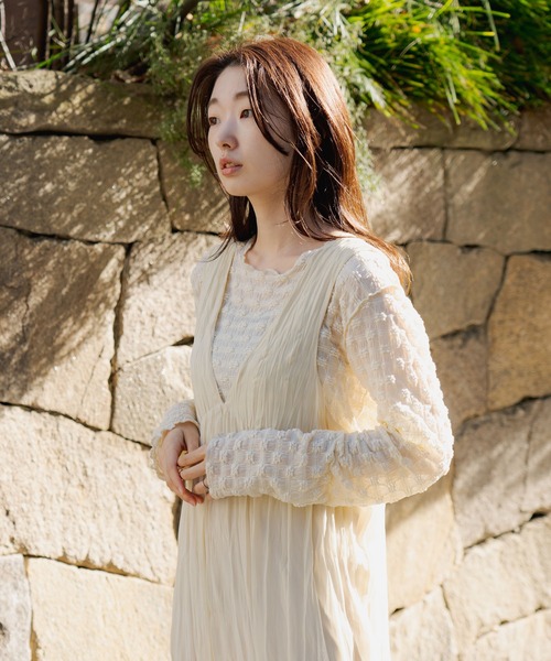 Kastane（カスタネ）の「【サイズ展開あり/WEB限定サイズあり】ワッシャーシフォン無地ワンピース（ワンピース・レディース・オフホワイト/ブラック・2/0/1）」の10枚目の写真